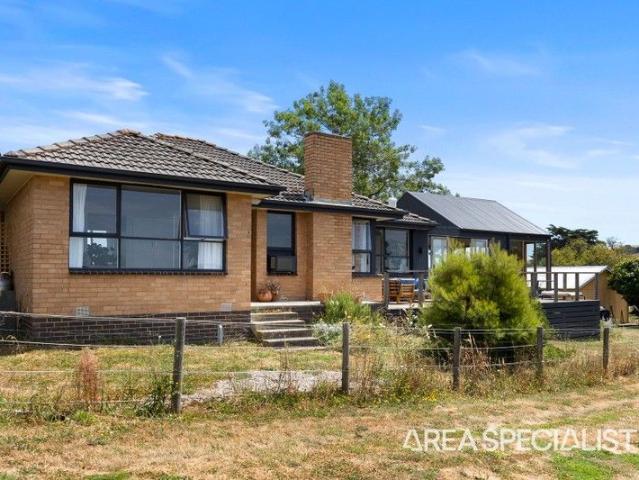 Cottage for sale in Jeetho, Victoria