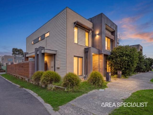 Townhouse for rent in Devonia Park Estate, Melbourne