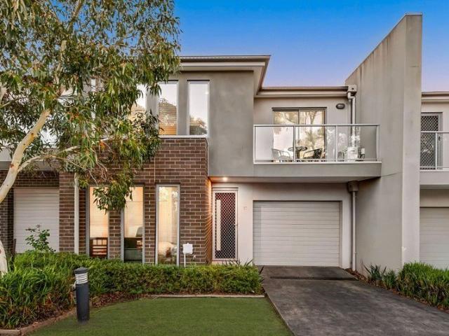 Townhouse for sale in Camerons Creek, Victoria