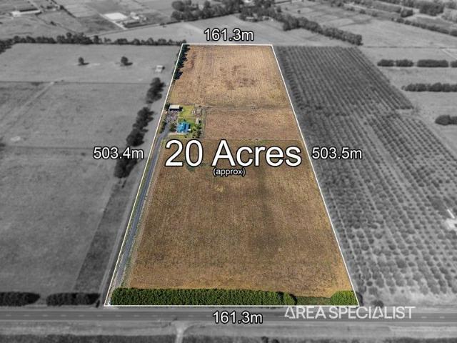 Cottage for sale in Camerons Creek, Victoria