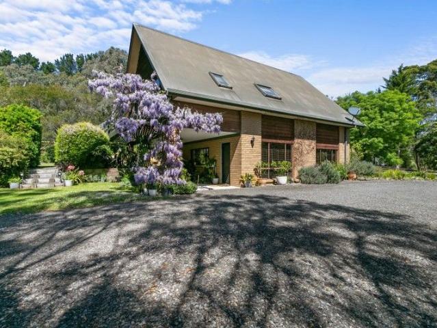 House for sale in Hazelwood North, Victoria