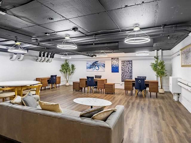 Apartment for rent in Van Nuys Neighborhood Council District, Canoga Park