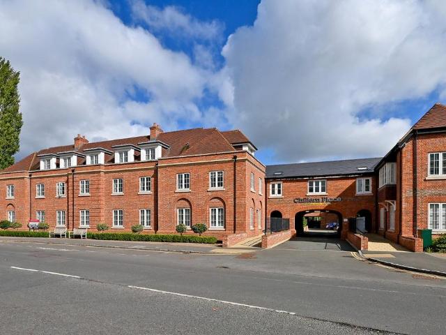 Apartment for rent in Old Amersham, Amersham