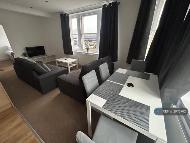 Apartment for rent in Upton, Acol