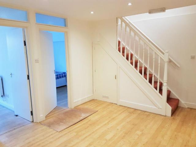 Apartment for rent in Friern Barnet, Isle Of Man