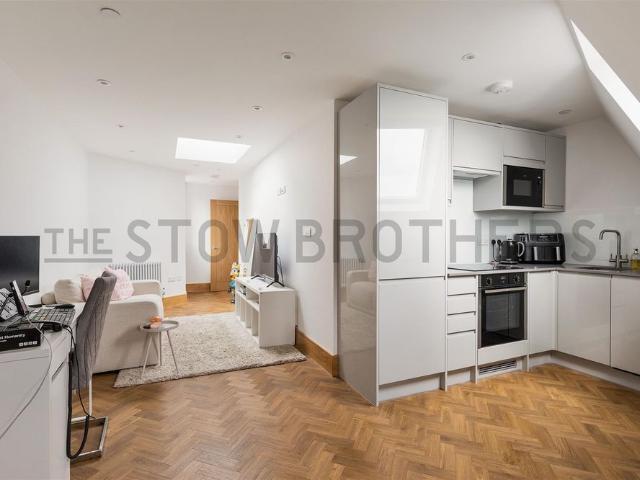 Apartment for rent in Woodford, Greater London