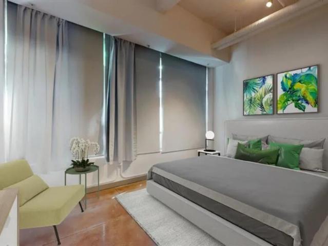 Apartment for rent in Canoga Park, California