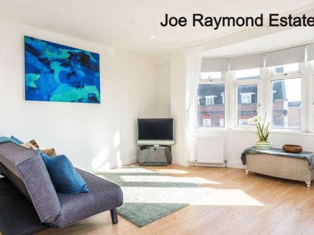Apartment for rent in Mill Hill, Greater London