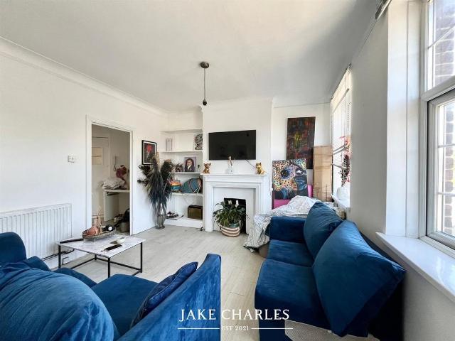Apartment for rent in Mill Hill, Greater London