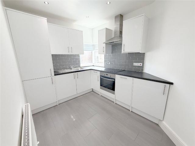 Apartment for rent in Mill Hill, Greater London