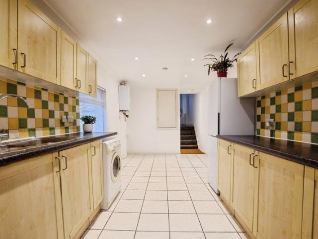 Apartment for rent in London Borough of Merton, Greater London