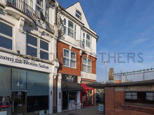 Apartment for rent in Woodford, Greater London