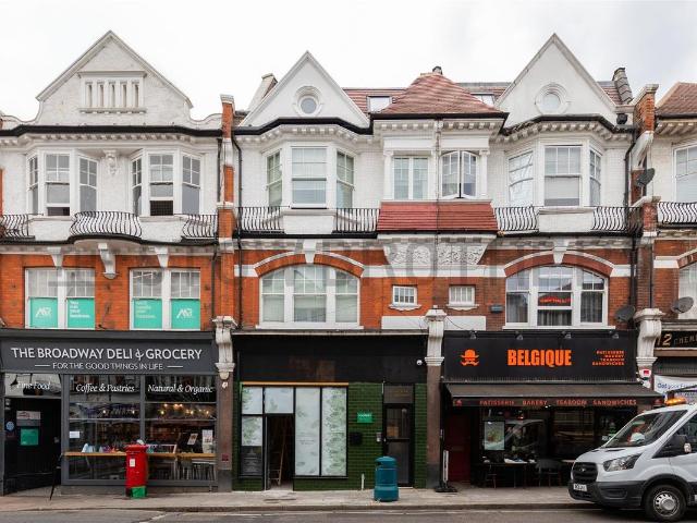 Apartment for rent in Woodford, Greater London