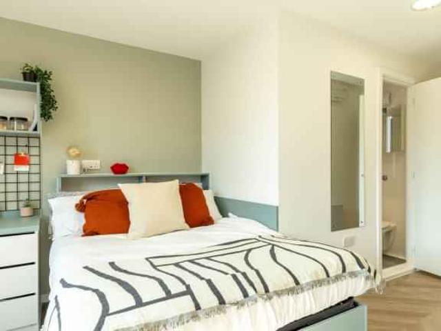 Apartment for rent in East Twerton, Dulcote