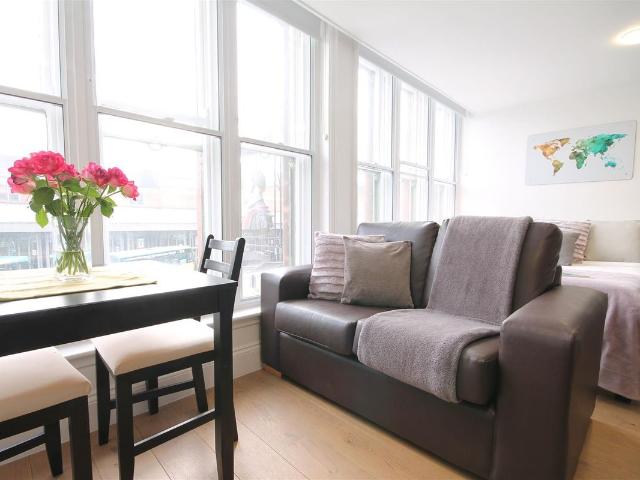 Studio for rent in Haymarket, Tyne And Wear