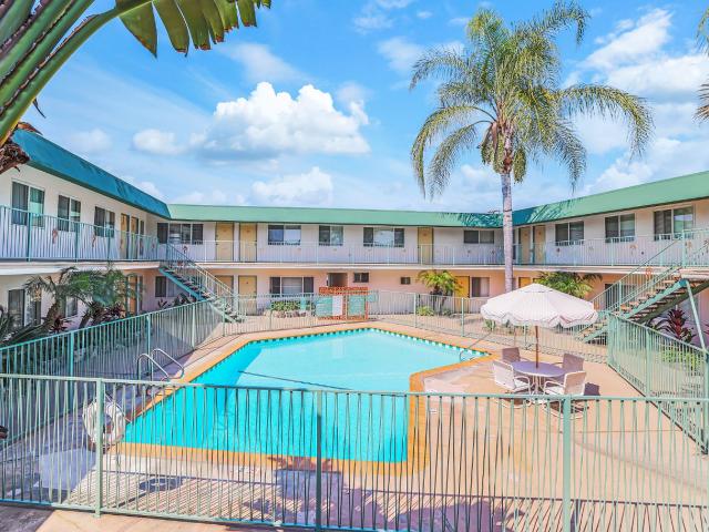 Apartment for rent in Downey, California