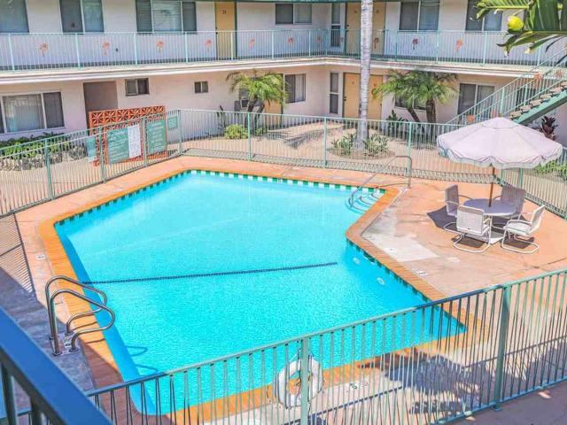 Apartment for rent in Downey, California