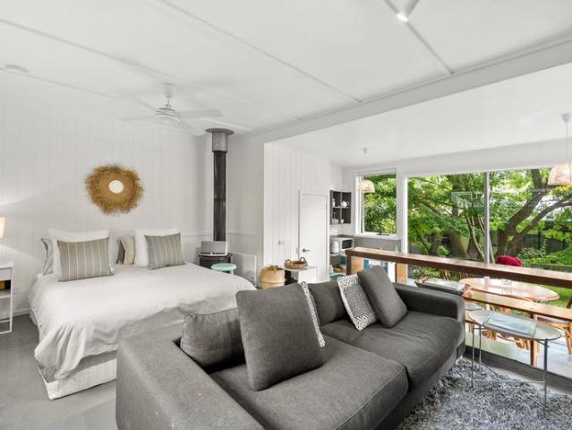 Granny Flat for rent in Lorne, Victoria