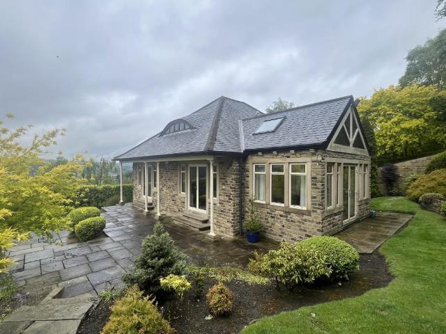 House for rent in Crossflatts, West Yorkshire