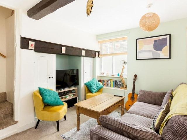 House for rent in Cliff Hill, Green Close