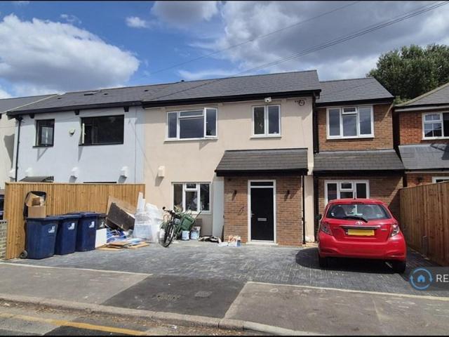 Apartment for rent in London Borough of Ealing, Greater London