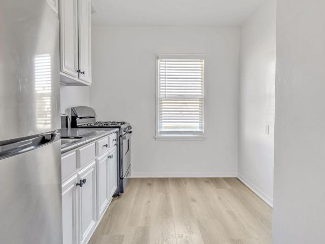 Apartment for rent in Long Beach, California