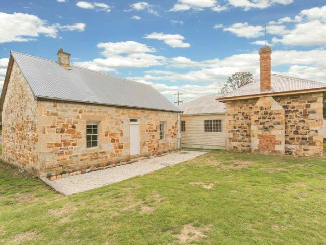 Cottage for sale in Lidsdale, New South Wales