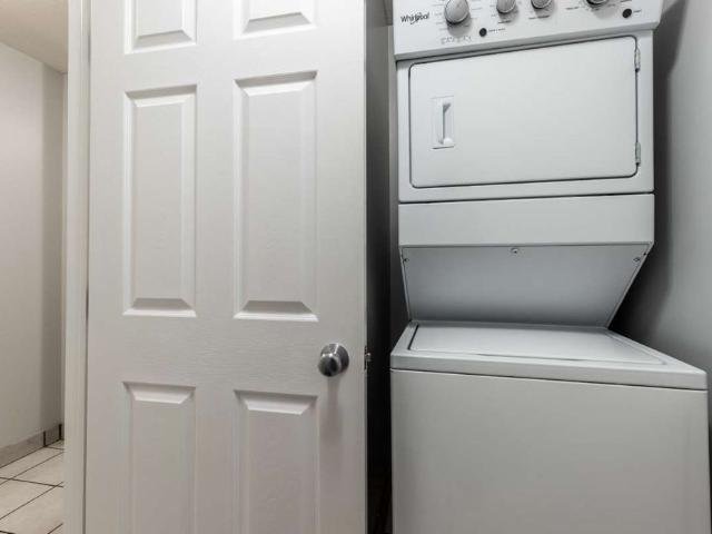 Apartment for rent in Connaught, Calgary