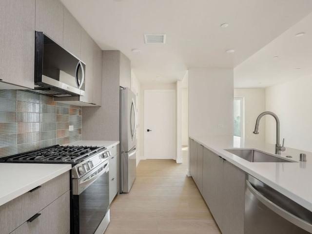 Apartment for rent in Canoga Park, California