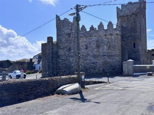 Cottage for sale in Fethard Cottage for sale in Fethard
