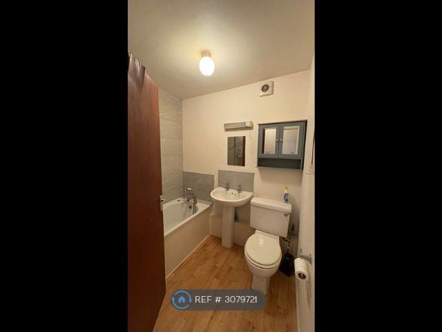 Studio for rent in Burpham, Guildford