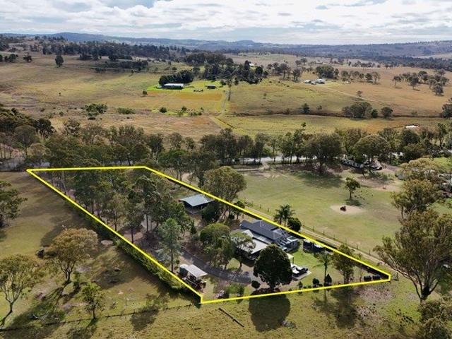 House for sale in Crows Nest, Queensland
