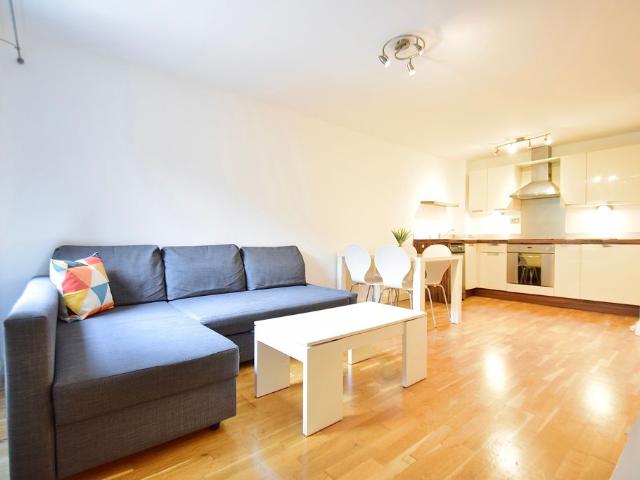 Apartment for rent in Langtons Wharf, Leeds