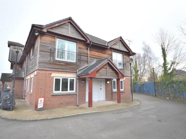 Apartment for rent in Gorse Hill, Trafford Park