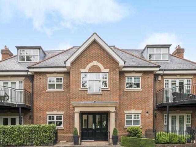 House for sale in Greater London