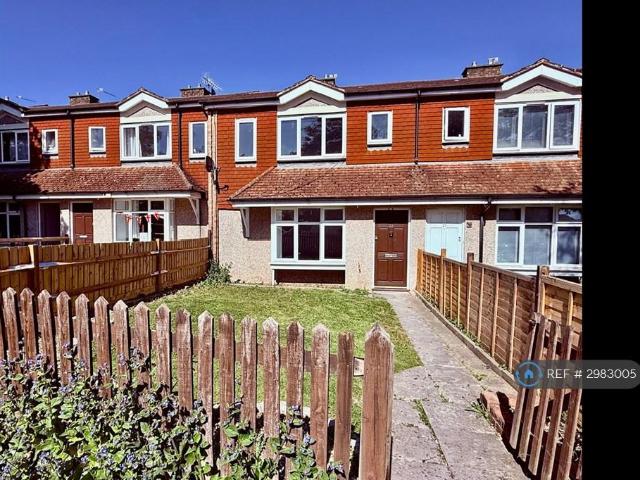 House for rent in Wrecclesham, Fole
