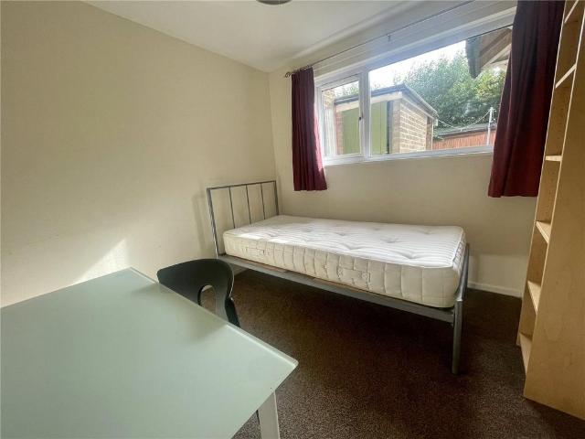 House for rent in Wrecclesham, Fole