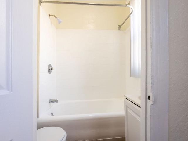 Apartment for rent in Canoga Park, California