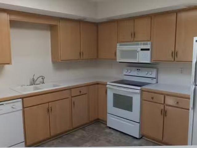 Condo for rent in Toledo