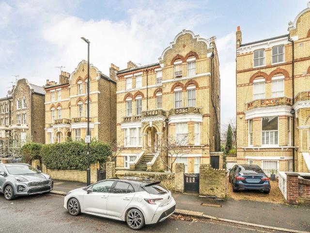 Apartment for rent in Clapham, Greater London