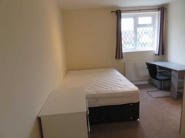 Room for rent in Guildford Park, Westborough