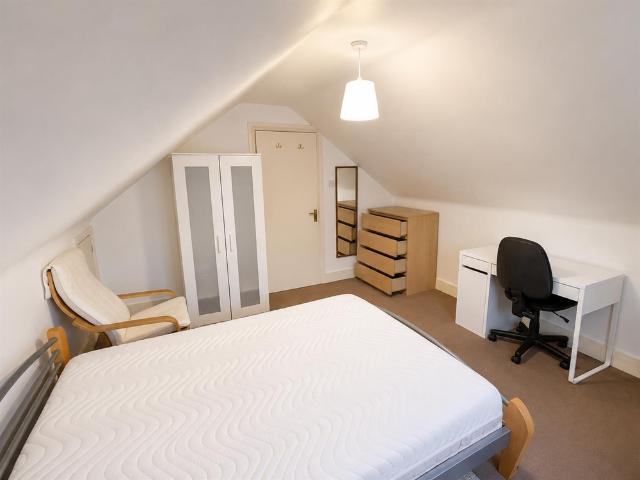 Room for rent in Greater London