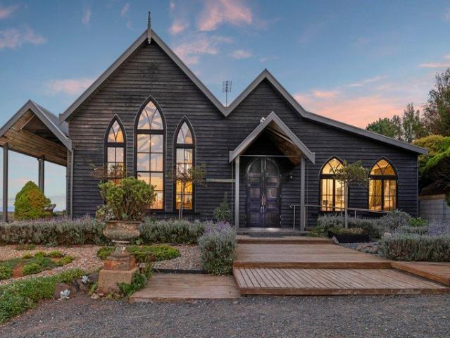 Cottage for sale in Fish Creek, Shire of South Gippsland
