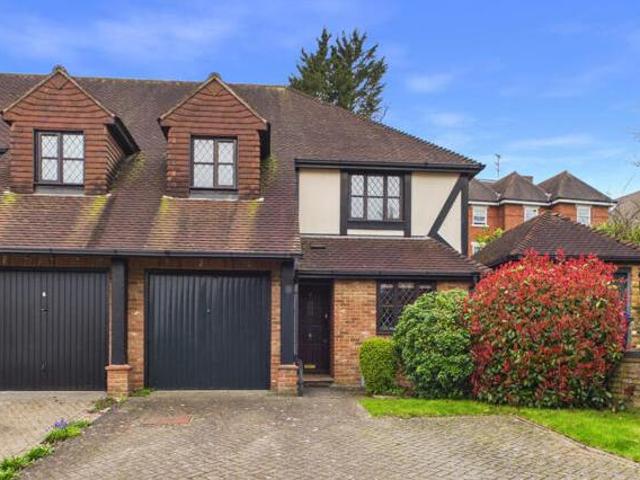 House for sale in Denham, Gerrards Cross and Chalfonts Community Board, Gerrards Cross
