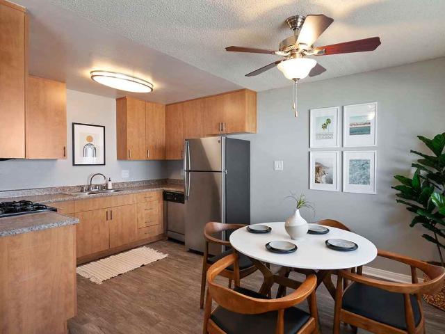 Apartment for rent in Long Beach, California