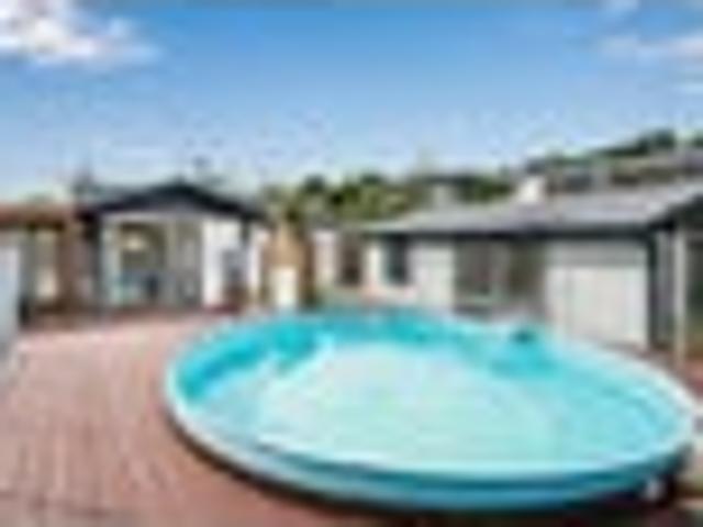 House for sale in Waikanae Beach, Wellington
