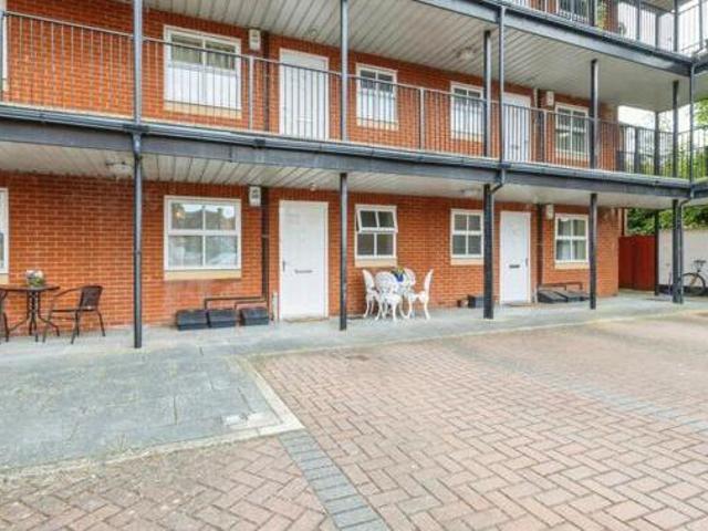 House for sale in Brayford, Lincolnshire