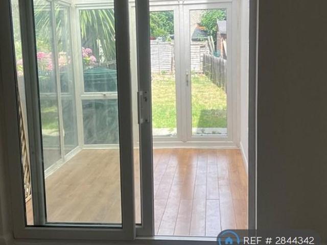 Apartment for rent in London Borough of Croydon, Greater London