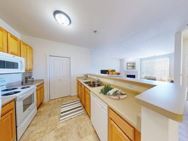 Apartment for rent in Brookfield