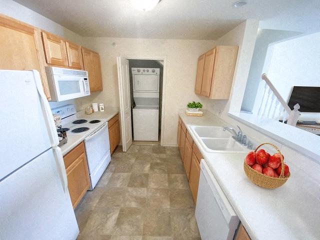 Apartment for rent in Brookfield